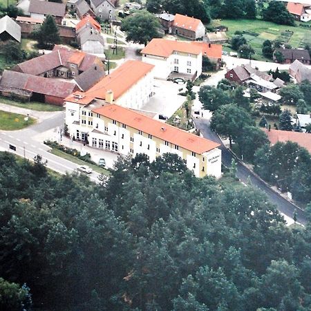 Heidehotel Lubast Экстерьер фото