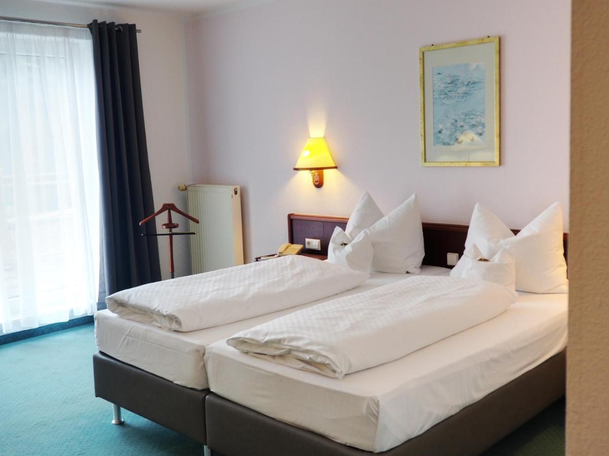 Heidehotel Lubast Экстерьер фото