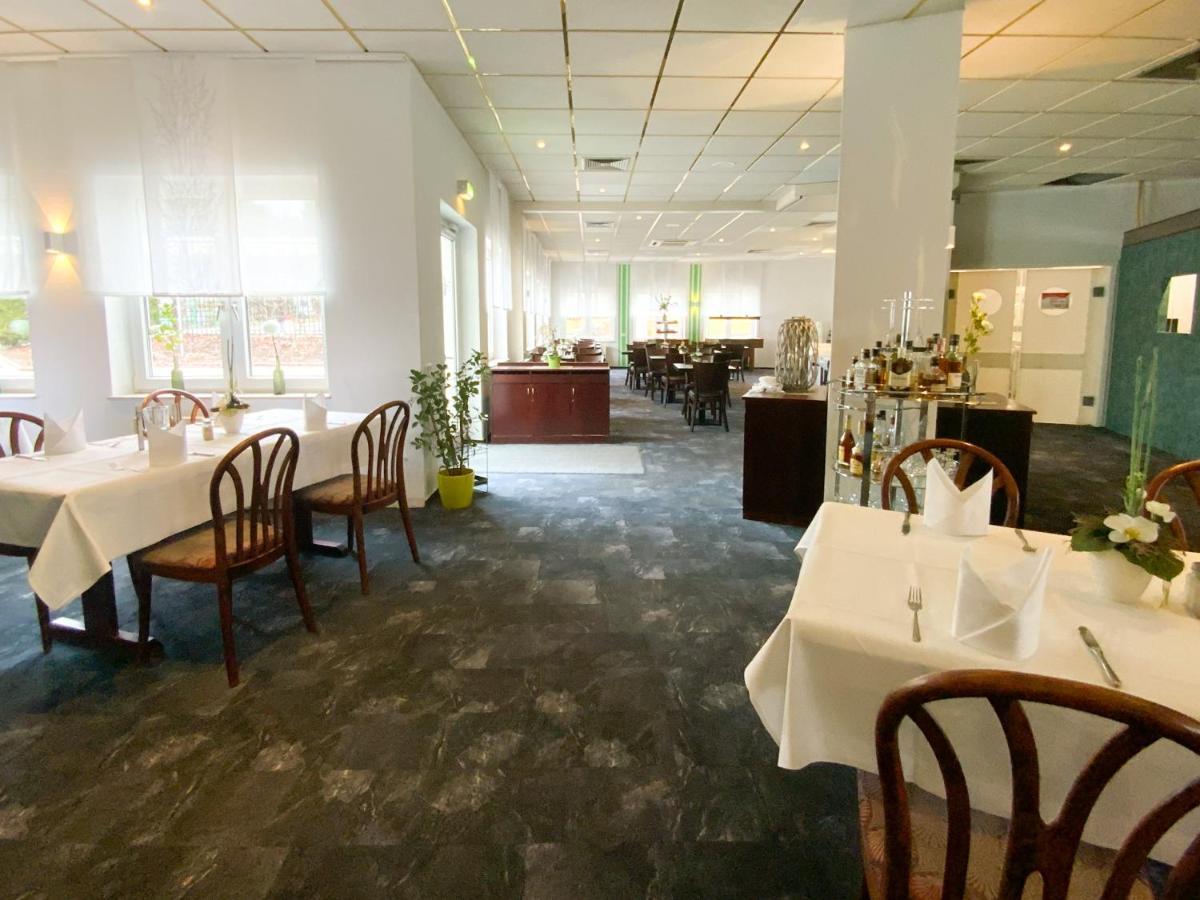 Heidehotel Lubast Экстерьер фото