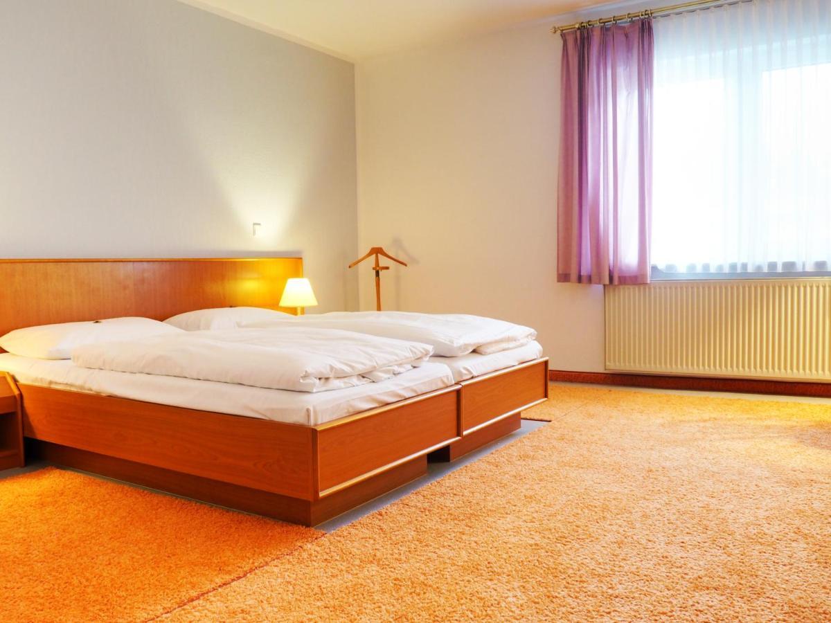 Heidehotel Lubast Экстерьер фото