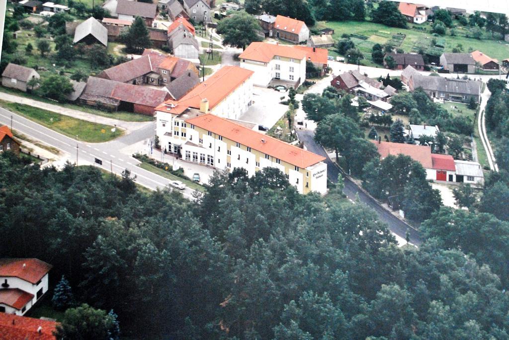 Heidehotel Lubast Экстерьер фото