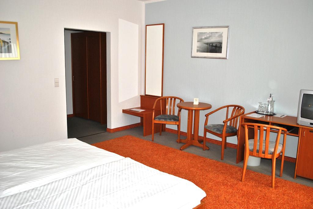 Heidehotel Lubast Номер фото